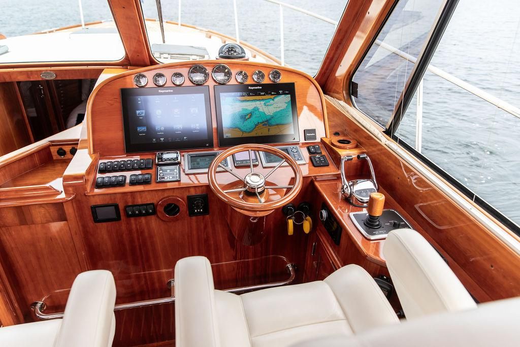 2014 Hinckley 43 