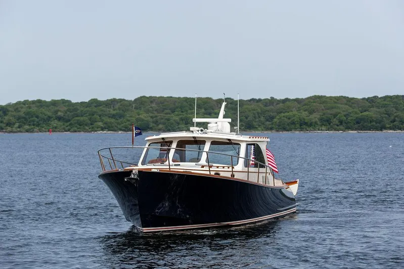 Kite Yacht Photos Pics 2014 Hinckley Talaria 43 yacht cruising on calm waters.