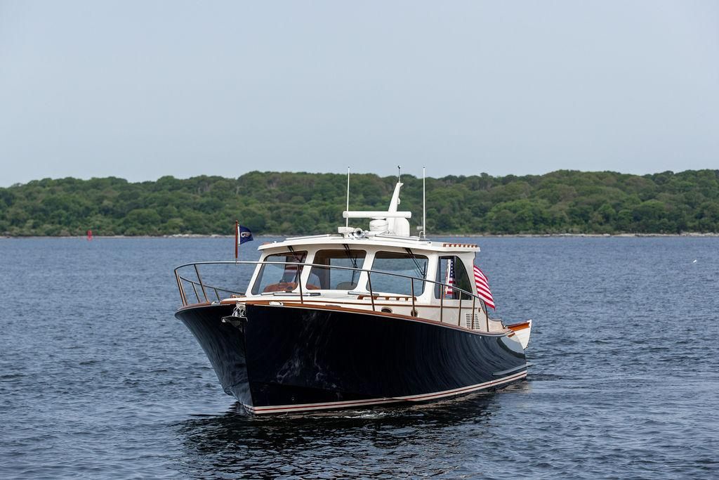 2014 Hinckley 43 
