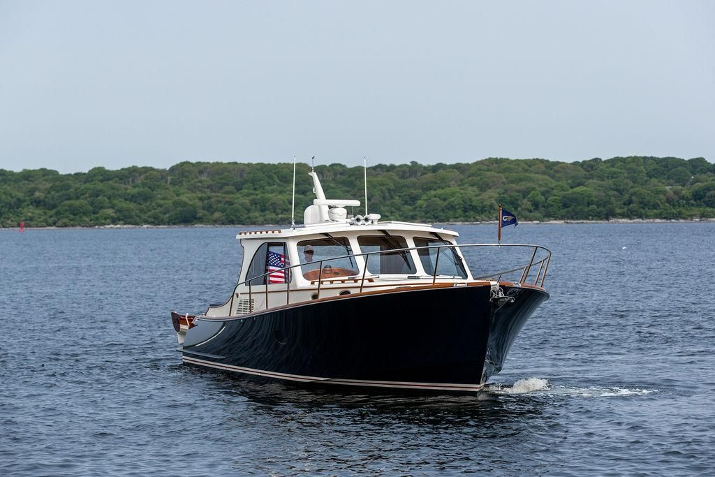 2014 Hinckley 43 
