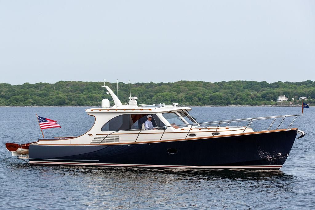 2014 Hinckley 43 