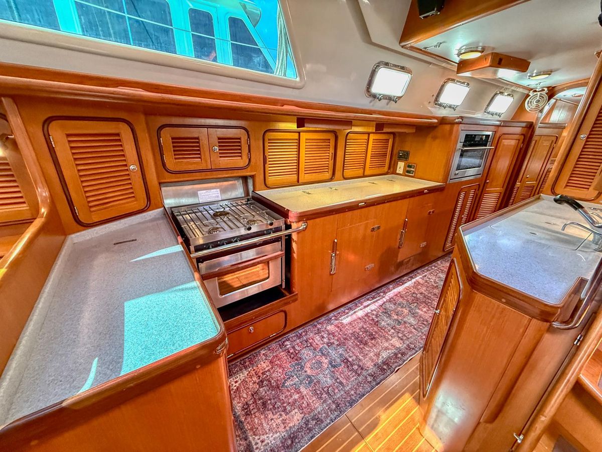 2006 Passport 51 