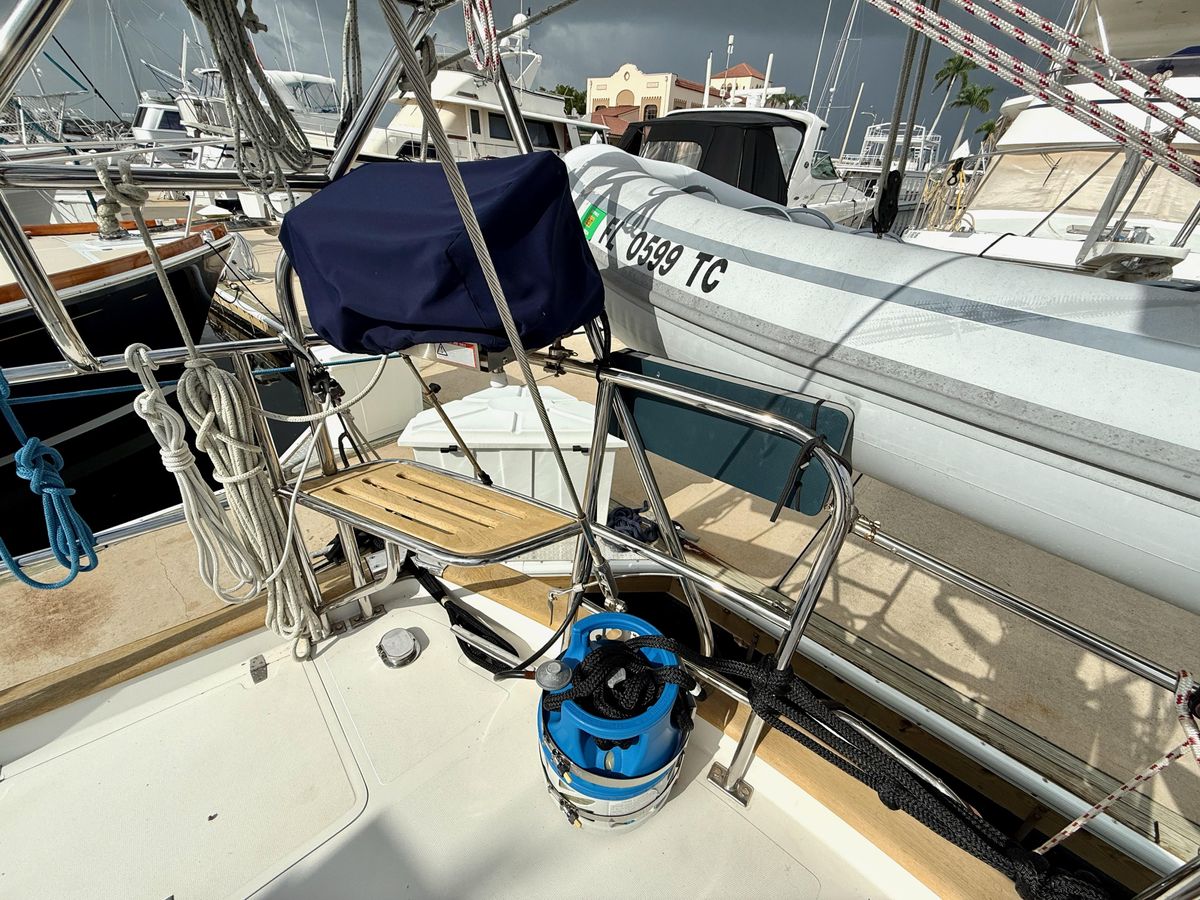 2006 Passport 51 