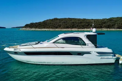 2013 Bavaria Sport 44 HT