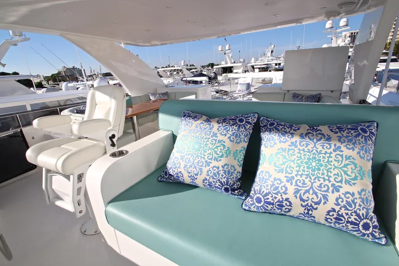 Quit Sun Yacht Photos Pics Luxurious 2015 Hargrave 76 yacht interior with elegant seating and decorative pillows.