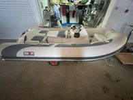 2008 Avon Seasport 320