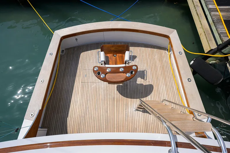 Base Camp Yacht Photos Pics Rybovich 62 Base Camp - Cockpit