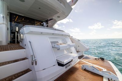 Yacht