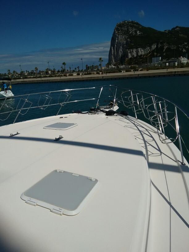 2004 Riviera 64 