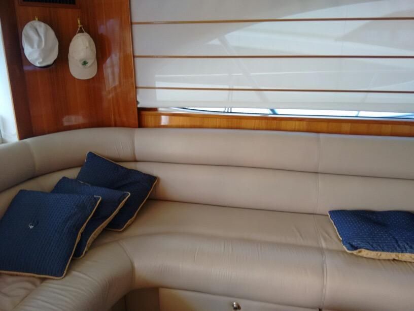 2004 Riviera 64 