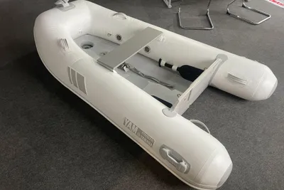 2025 YAM 240 Air V
