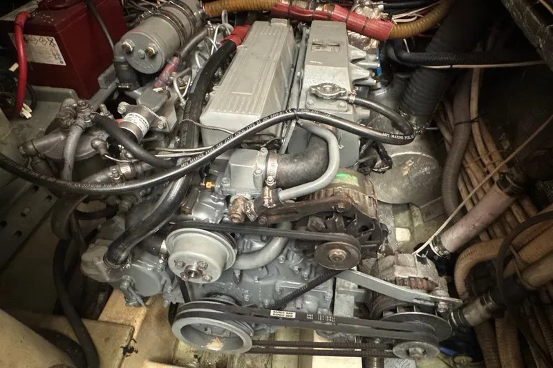  Yacht Photos Pics 2004 Leopard 62 For Sale