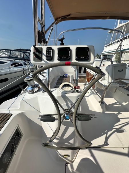 2012 Hunter 45 Deck Salon