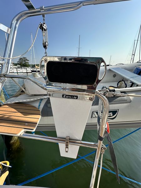 2012 Hunter 45 Deck Salon
