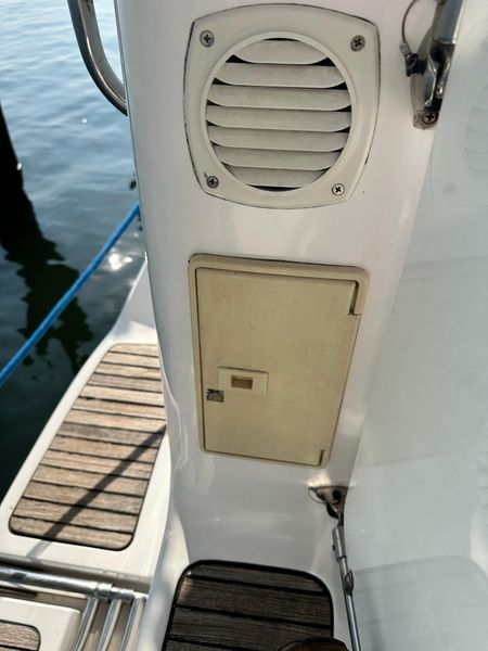 2012 Hunter 45 Deck Salon