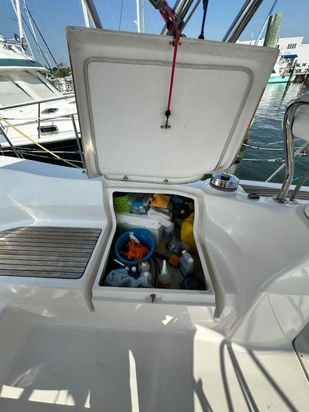 2012 Hunter 45 Deck Salon