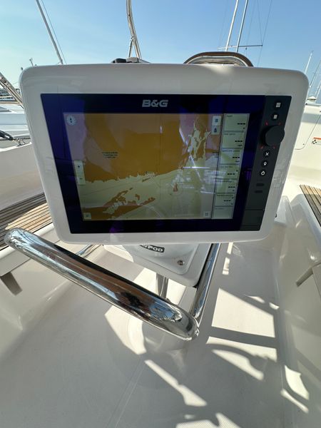 2012 Hunter 45 Deck Salon
