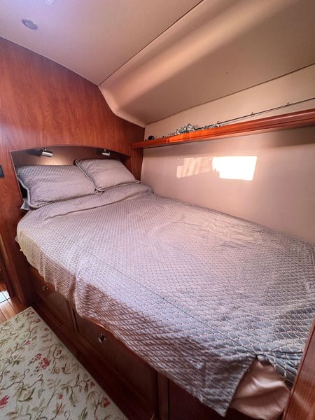 2012 Hunter 45 Deck Salon