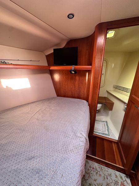 2012 Hunter 45 Deck Salon