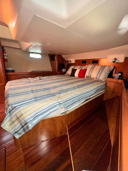 2012 Hunter 45 Deck Salon