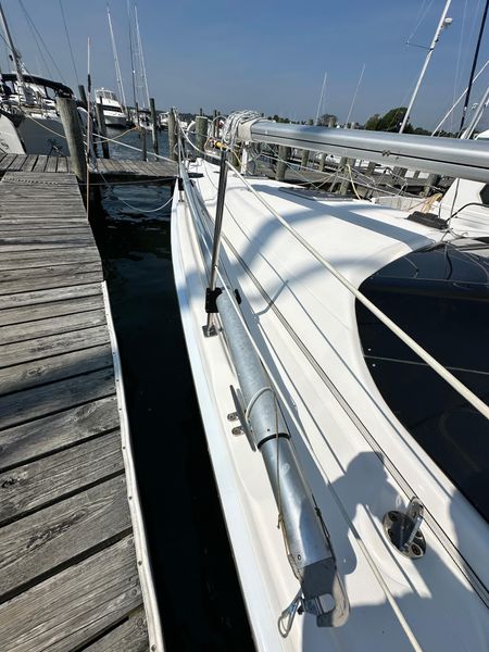 2012 Hunter 45 Deck Salon