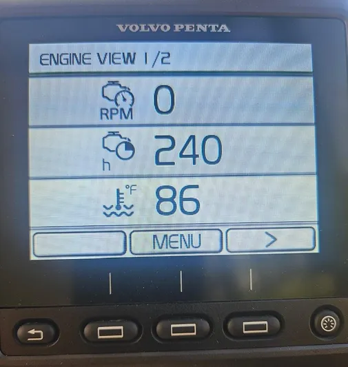 A'wa Yacht Photos Pics Volvo Penta engine display showing RPM, hours, and temperature for 2020 Cutwater C-28 LE.