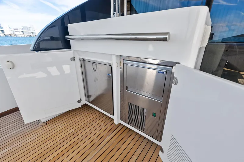  Yacht Photos Pics Outdoor kitchen area on 2021 Azimut Fly 78 yacht with stainless steel appliances.