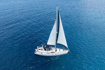 2000 Hunter 45 Center Cockpit