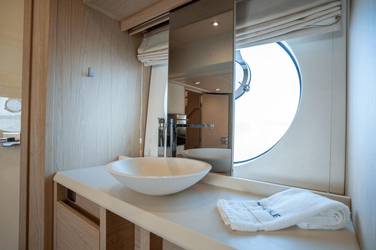 2019 Monte Carlo Yachts 60 