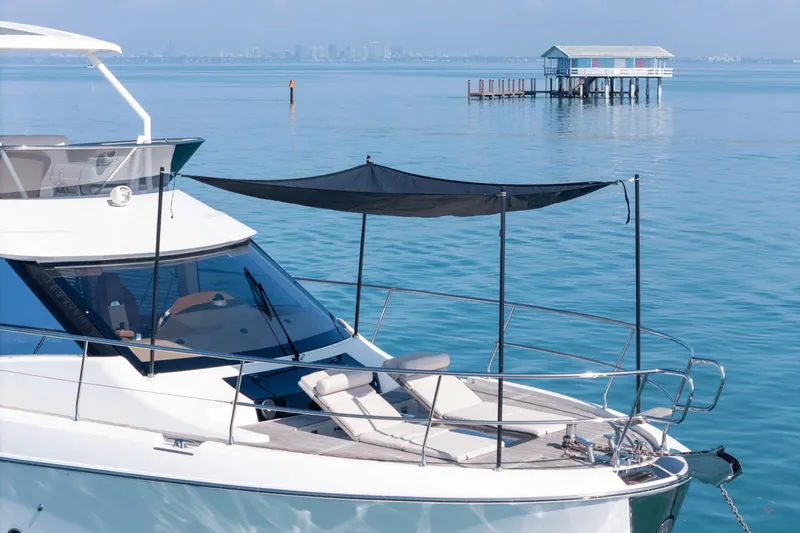 Sweet Avenue Yacht Photos Pics 