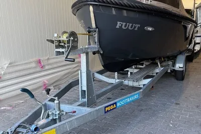 2018 Custom CORSIVA 565 NEW AGE