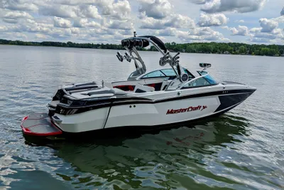 MasterCraft XStar