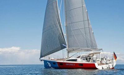 Yacht