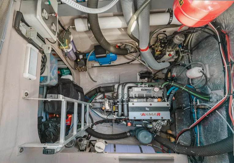 Cinders Yacht Photos Pics 