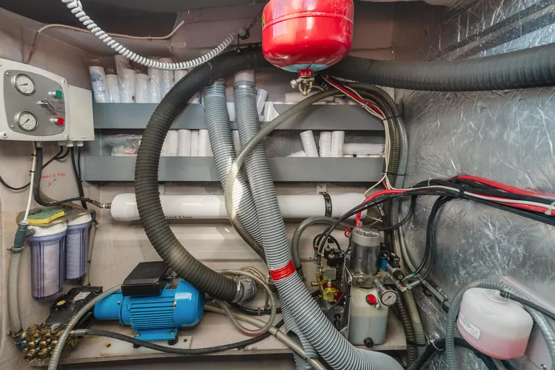 Cinders Yacht Photos Pics 