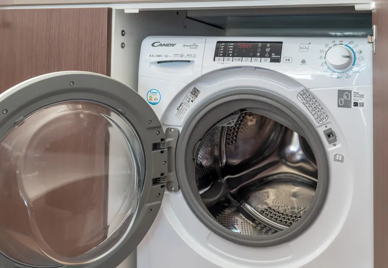 Cinders Yacht Photos Pics 