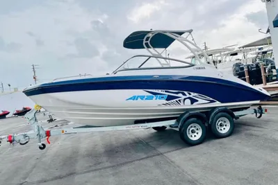 Yamaha Boats AR210