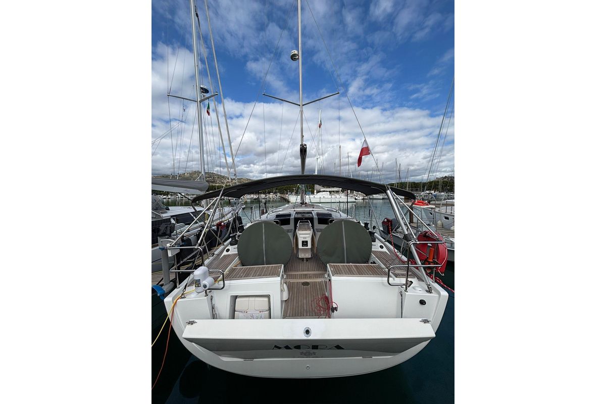 2017 Hanse 45 