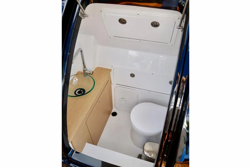  Yacht Photos Pics Manufacturer Provided Image