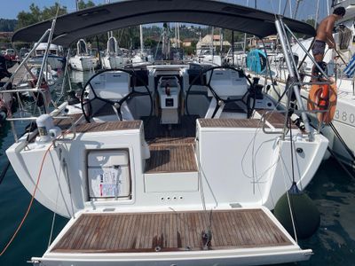 Yacht