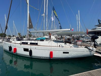 Yacht