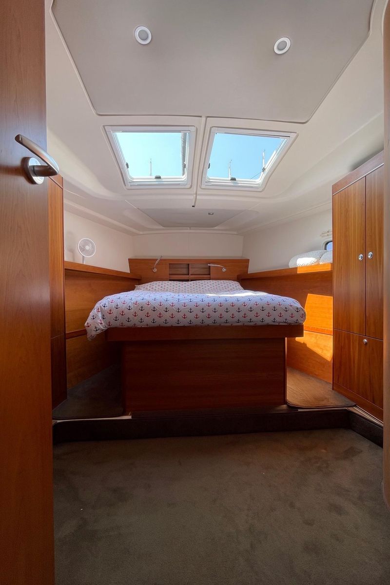 2017 Hanse 45 
