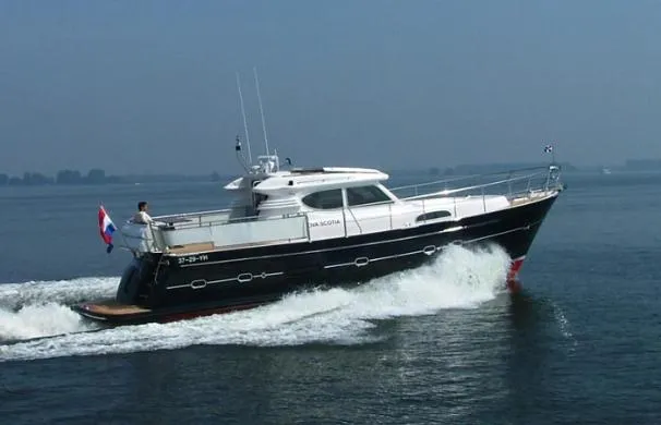 "lexi Lu" Yacht Photos Pics Manufacturer Provided Image