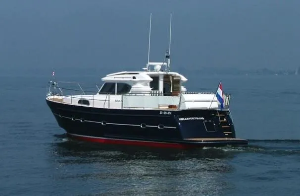 "lexi Lu" Yacht Photos Pics Manufacturer Provided Image