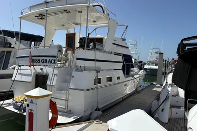Heritage East 36' Sundeck
