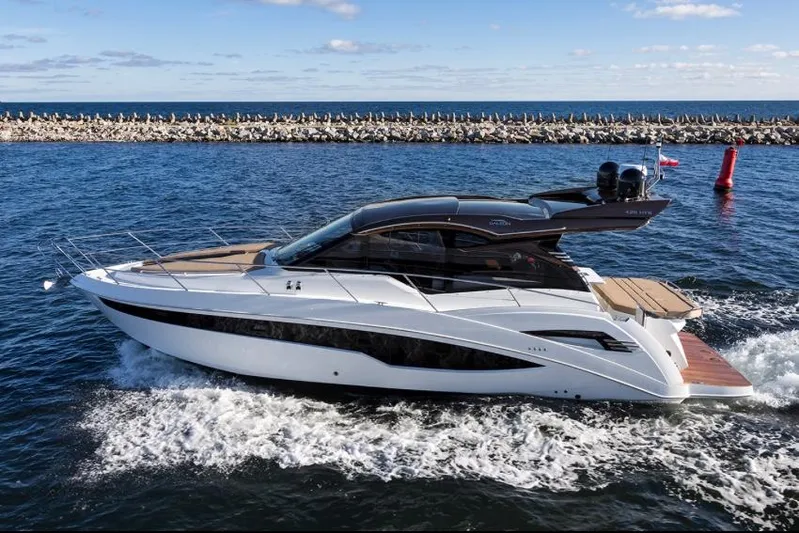  Yacht Photos Pics Manufacturer Provided Image