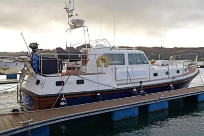 Dale Nelson 38 Aft Cabin
