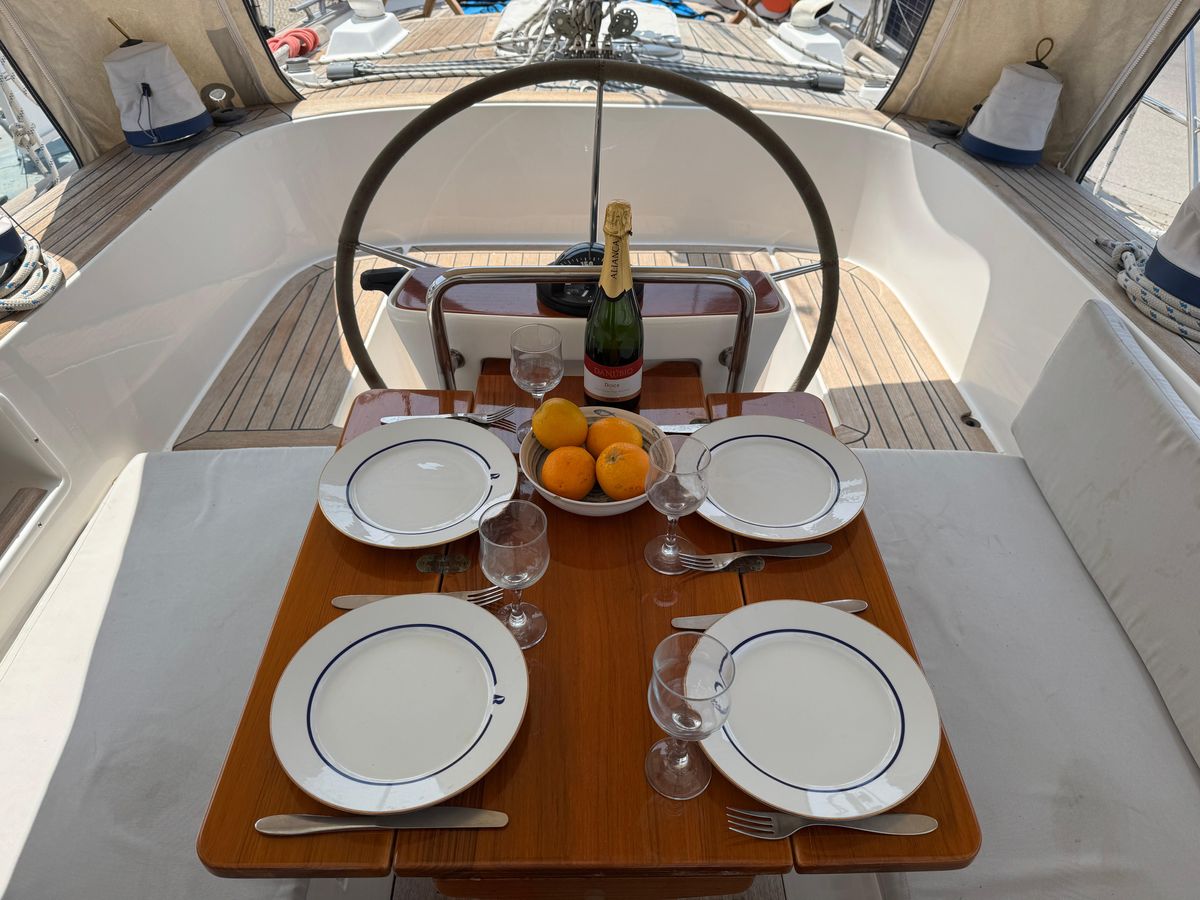 2004 Hallberg-Rassy 48 