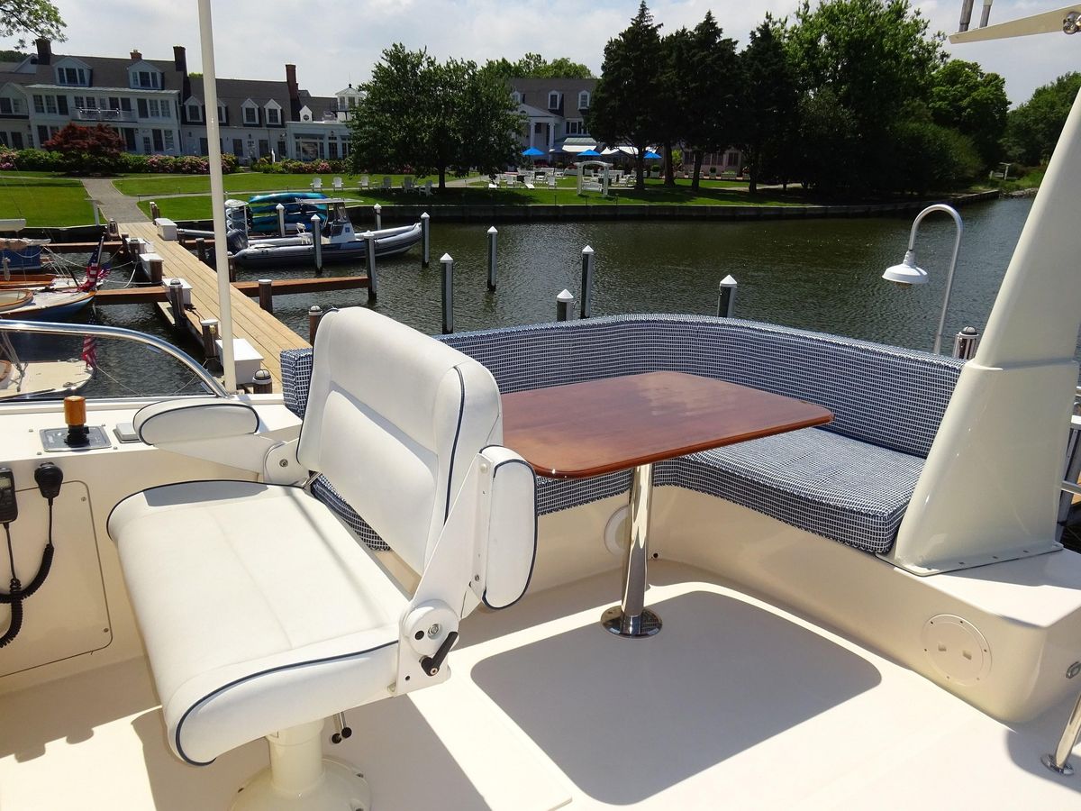 2006 Hinckley 55 