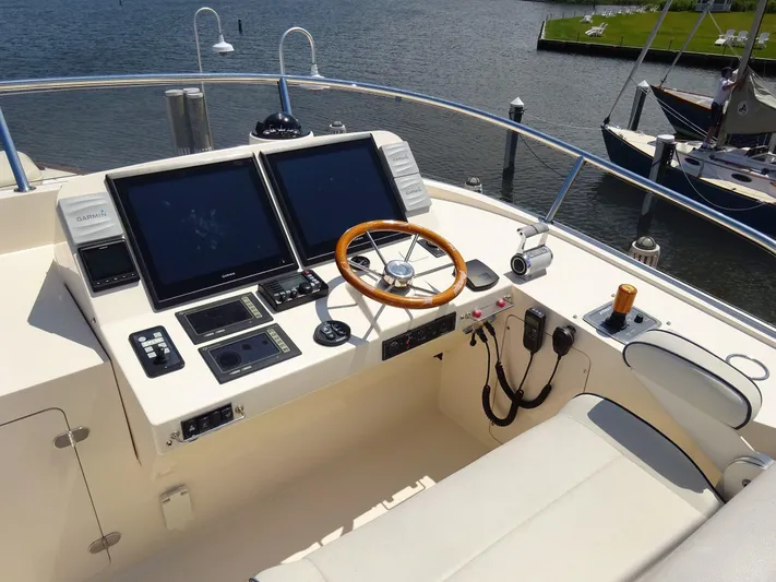 Five Star Yacht Photos Pics Flybridge helm